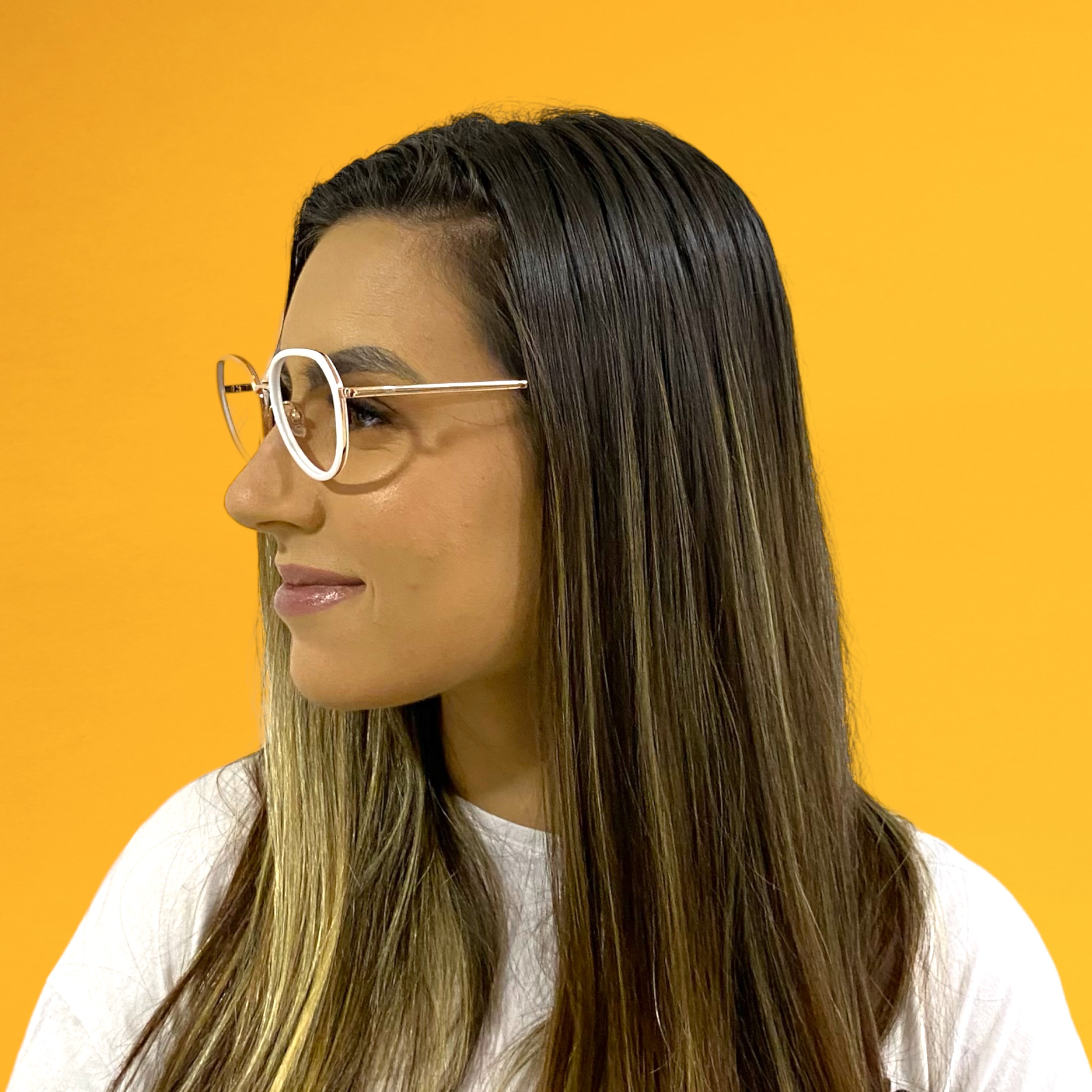 Óculos MYZ OVAL BRANCO COM DETALHES OURO - Imagem 4